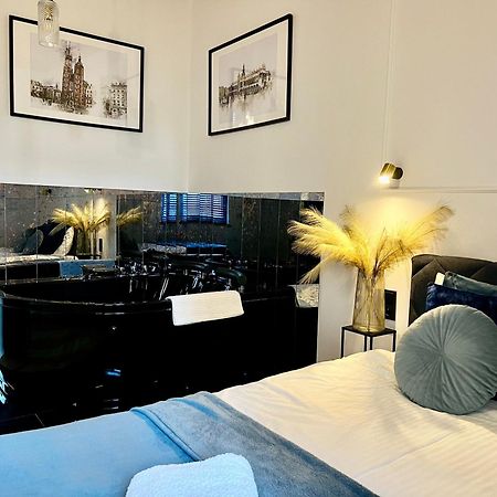 Krakow Old Town Apartment Jacuzzi - Wymeldowanie Do 13 Exterior photo