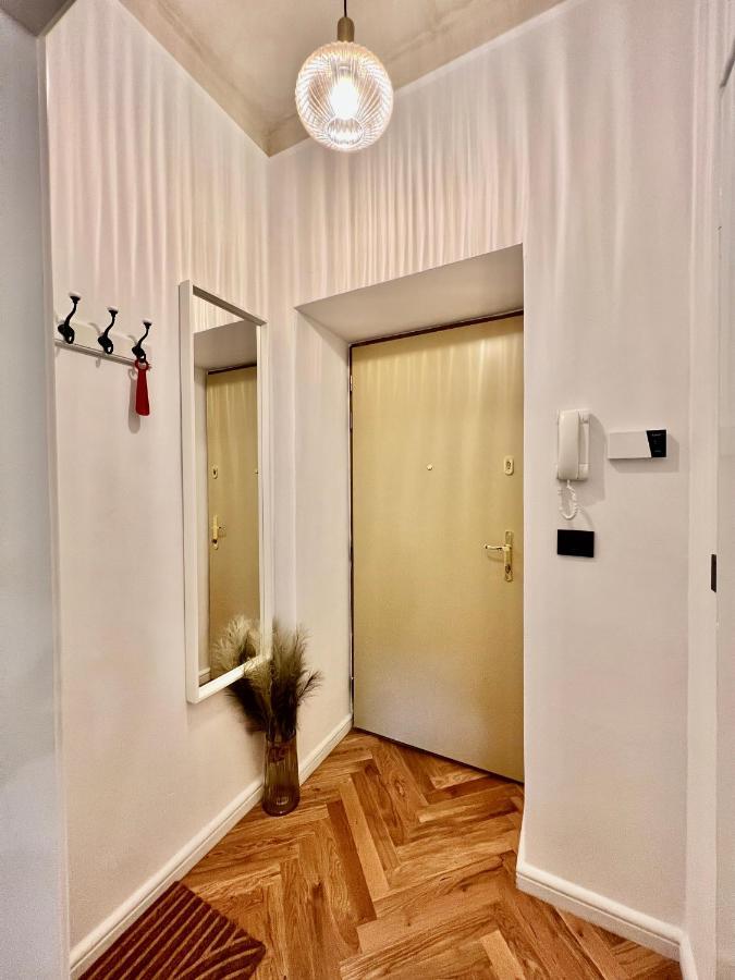 Krakow Old Town Apartment Jacuzzi - Wymeldowanie Do 13 Exterior photo